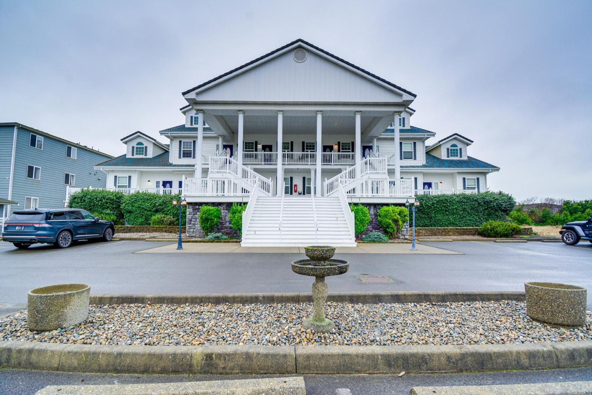 Ocean Shores Condo Rental With View - Walk To Beach! Экстерьер фото