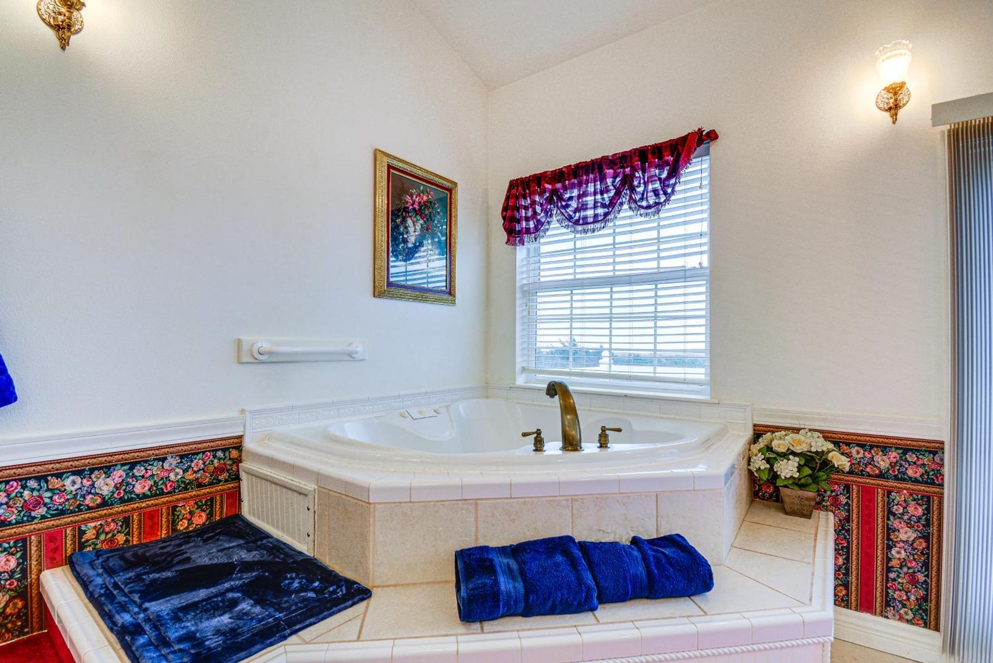 Ocean Shores Condo Rental With View - Walk To Beach! Экстерьер фото